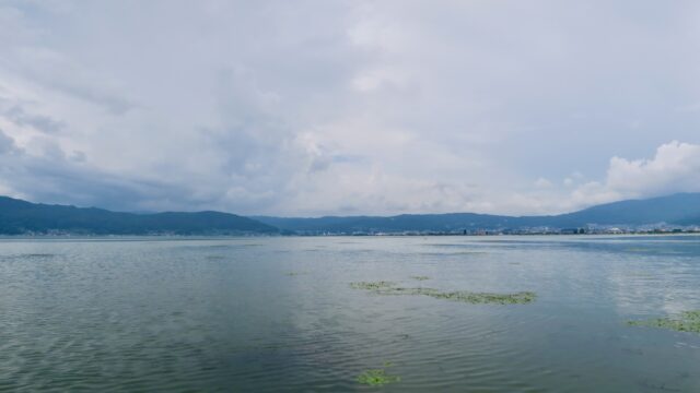 諏訪湖の神秘的な魅力〜諏訪湖でゆっくり夏休み旅行をしよう！【上諏訪と下諏訪】